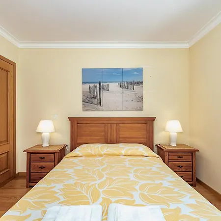 The Canadians Escape ~ Relaxing Portugal * Portimão