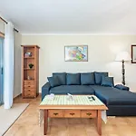 The Canadians Escape ~ Relaxing Portugal