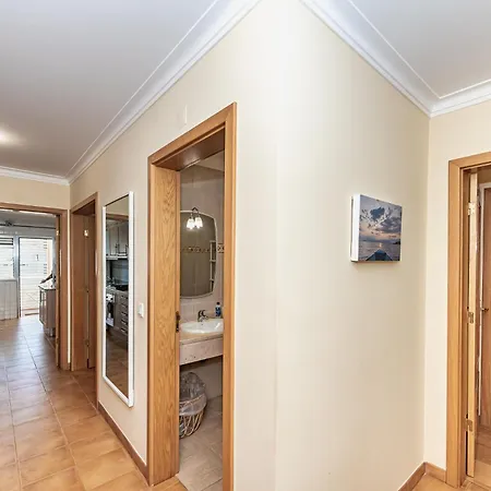 The Canadians Escape ~ Relaxing Portugal