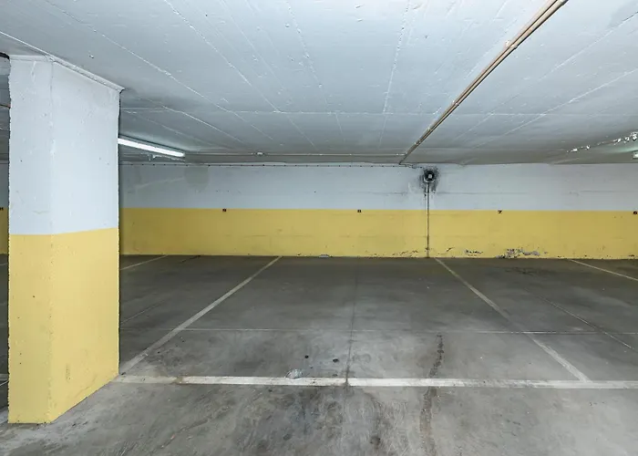 The Canadians Escape ~ Relaxing Portugal Portimão