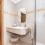 The Canadians Escape ~ Relaxing Portugal Lejlighed Portimão