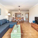 The Canadians Escape ~ Relaxing Portugal Portimão