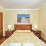 The Canadians Escape ~ Relaxing Portugal * Portimão