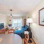 The Canadians Escape ~ Relaxing Portugal * Portimão