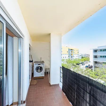 The Canadians Escape ~ Relaxing Portugal Lejlighed Portimão